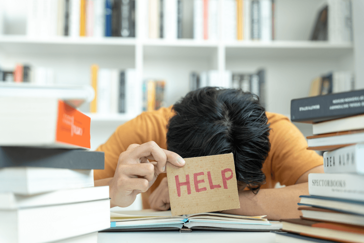 Encouraging Reading Habits in Middle and High School